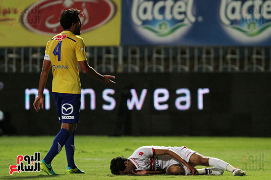  أحمد توفيق مصاب على أرض الملعب