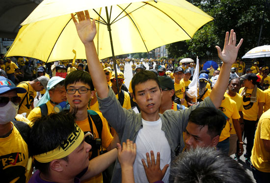 مظاهرات للمطالبة باستقالة رئيس الحكومة الماليزية