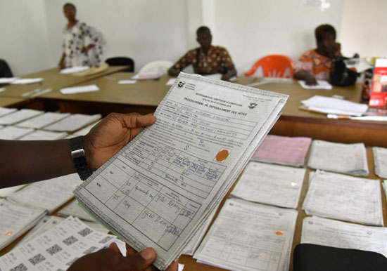 ساحل العاج تصوت بـنعم فى استفتاء على دستور جديد  (16)