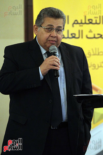 الدكتور أشرف الشيحي وزير التعليم العالي والبحث العلمي