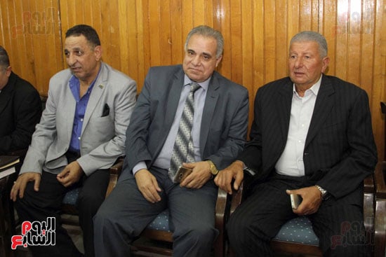  فتحى نصير وجانب من الحضور فى العزاء