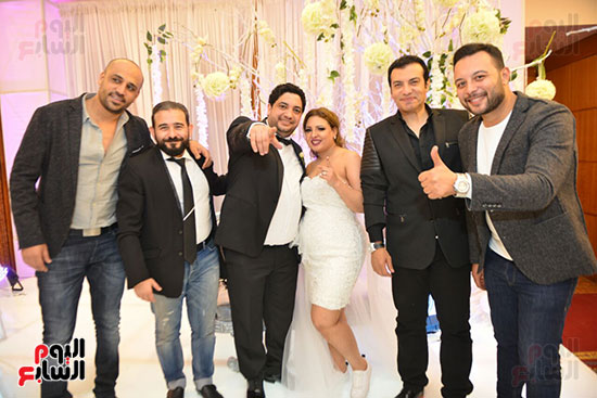 العروسان ومحمد عاطف وإيهاب توفيق
