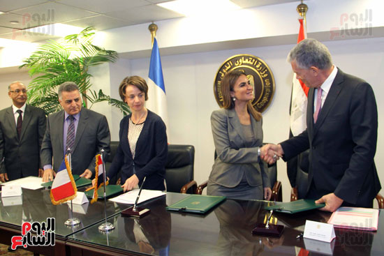 وزارة التعاون الدولى توقيع بروتوكول بين مصر وفرنسا  (6)