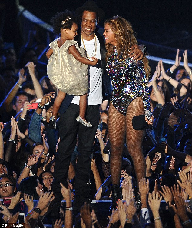 3AB3C6B000000578-3966470-Family_first_Jay_Z_and_Beyonce_have_relocated_to_Los_Angeles_for-m-18_1479952294046
