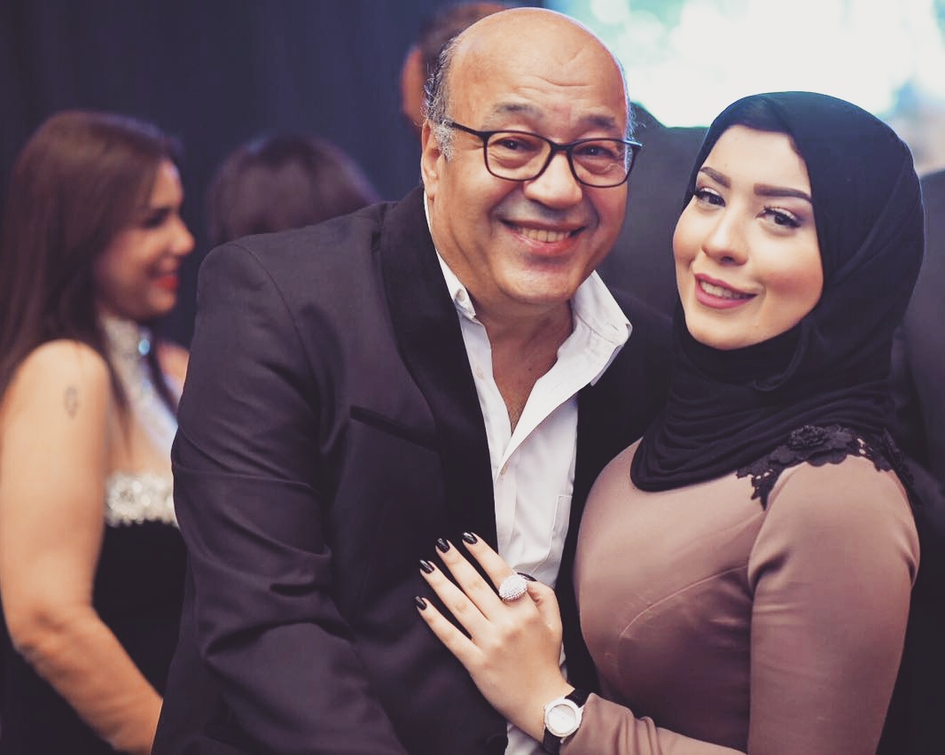 دنيا حجاج عبد العظيم مع والدها