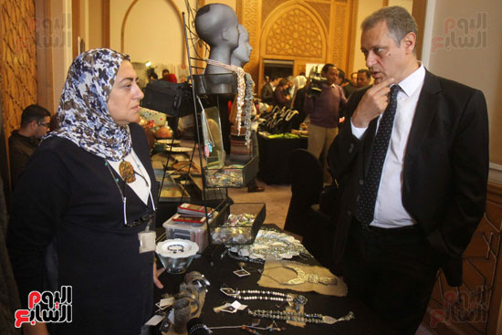 مشاركة جيدة بين المنتجات داخل معرض إِشترى مصرى