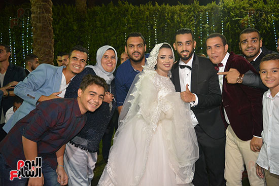 الزميل أحمد الشاذلى يحتفل بزفافه على منه الله هشام (20)