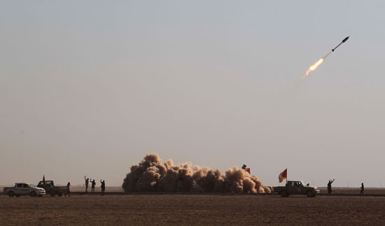 القوات العراقية المشتركة تواصل حربها لطرد داعش من الموصل
