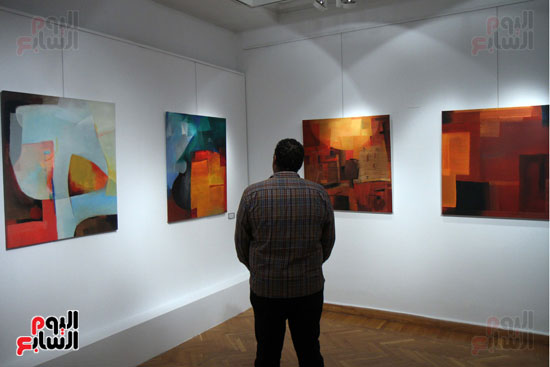 افتتاح معرض فنى للفنان التشكيلى  ماتى سيرفيو بجاليرى النيل (2)