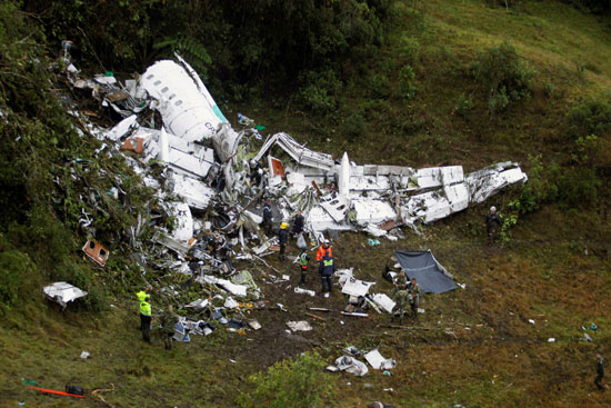 تحطم طائرة كولومبية تقل 81 شخصا 