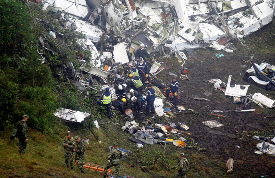 تحطم الطائرة الكولومبية فى البرازيل 