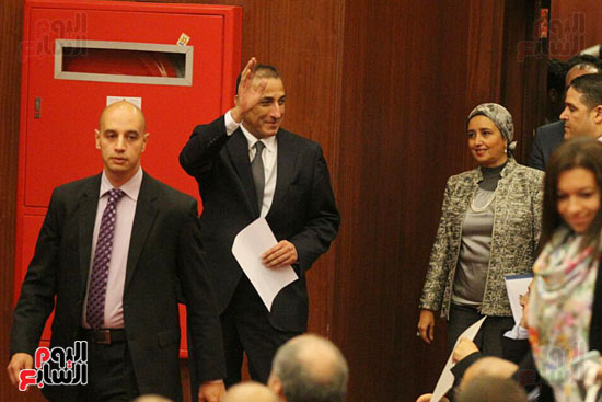طارق عامر يحيى المشاركين بالمؤتمر الصحفى