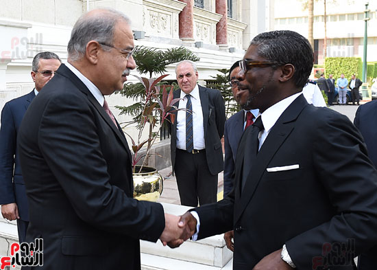 رئيس الوزراء يستقبل  رئيس غينيا (2)