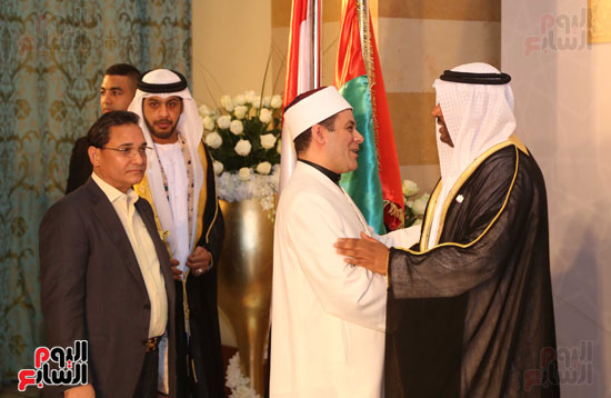الدكتور مظهر شاهين مع السفير الإماراتى جمعة مبارك الجنيبى