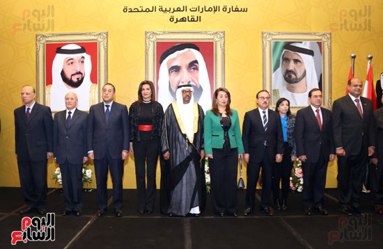 وزراء الحكومة مع سفير الإمارات بالقاهرة جمعة مبارك الجنيبى