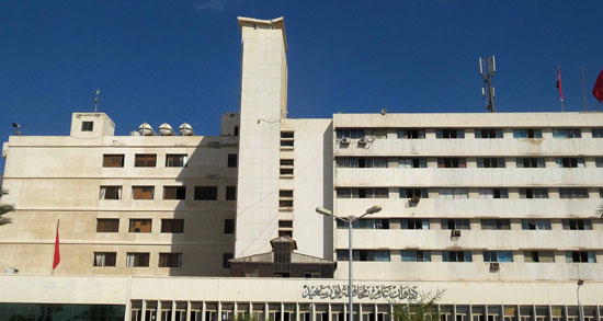 الديوان العام لمحافظة بورسعيد وأعلاه برج الصداقة المصرية السوفيتية