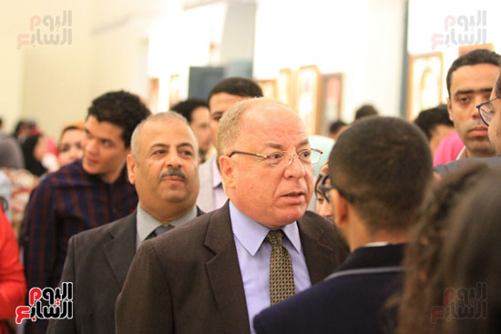 حلمى النمنم وزير الثقافة يشارك فى افتتاح المعرض