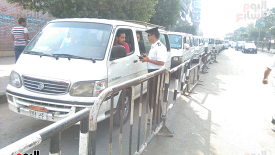 شرطة المرور تتابع أسعار الأجرة بالمواقف والمواصلات