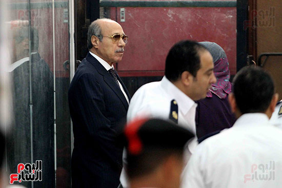 محاكمة حبيب العادلى و12 آخرين بتهمة الاستيلاء على أموال الداخلية (2)