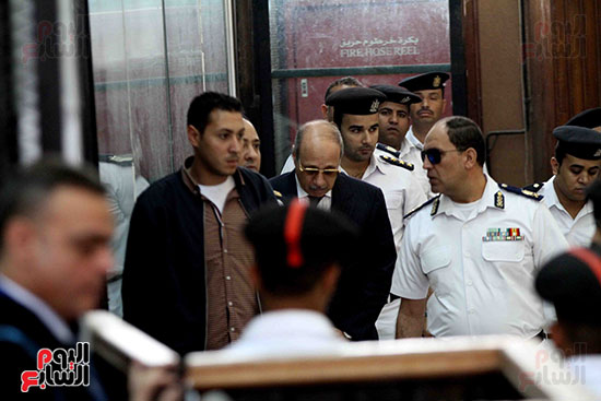 محاكمة حبيب العادلى و12 آخرين بتهمة الاستيلاء على أموال الداخلية (4)