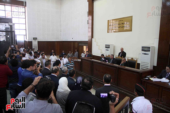 محاكمة حبيب العادلى و12 آخرين بتهمة الاستيلاء على أموال الداخلية (10)