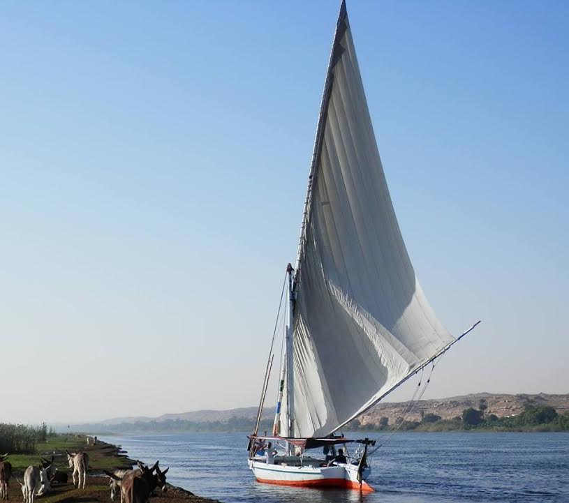 رحلات المراكب النيلة سحر وجمال بالأقصر