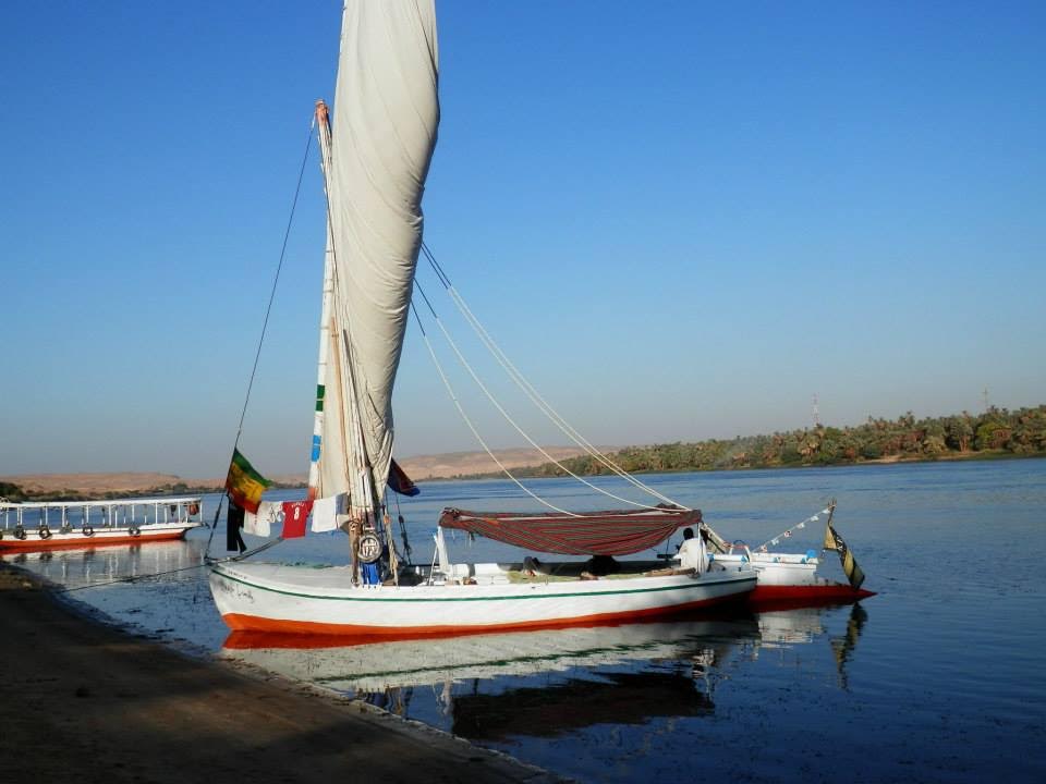 المراكب الشراعية جزء مميز من الرحلات السياحية بنهر النيل بالأقصر