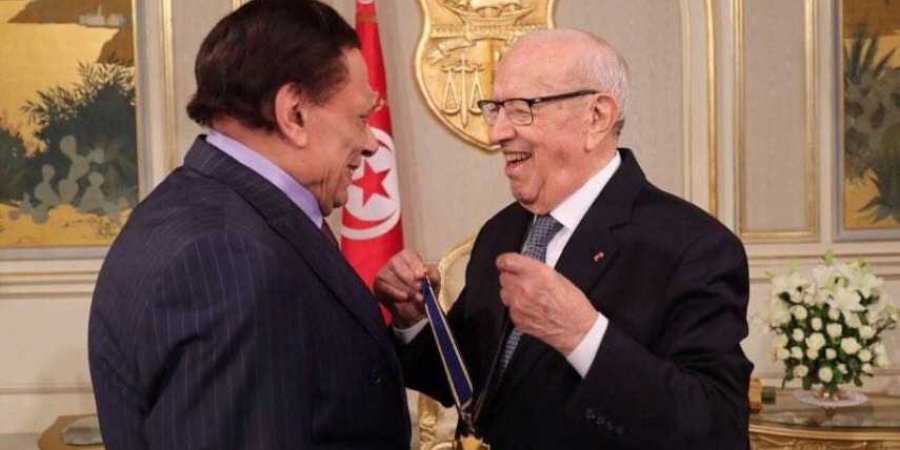 عادل امام والرئيس التونسى