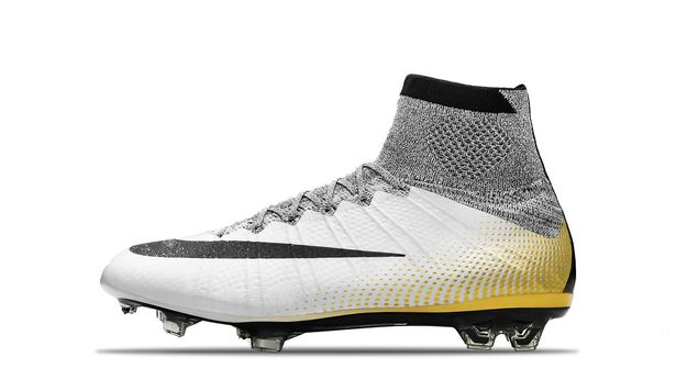 2015_Mercurial_Superfly_CR7324K_SE_63721