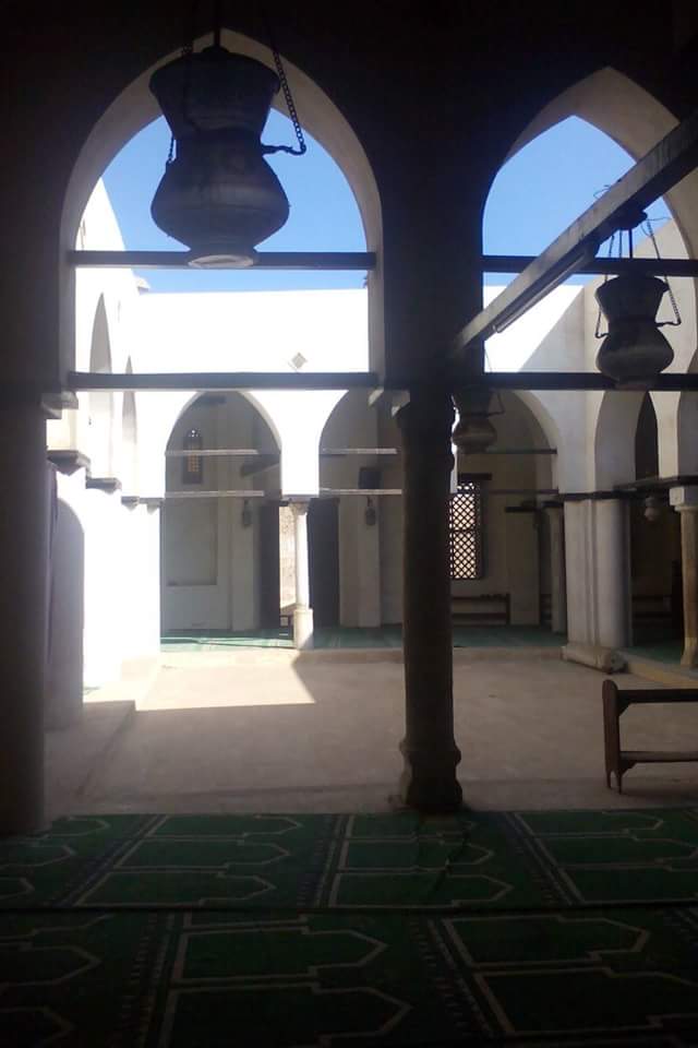 ٦-صحن المسجد