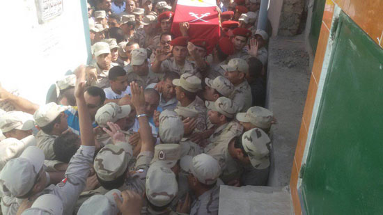 الالاف يشيعون جثمان الشهيد رائد مهندس أحمد أبو النجا،  بالقوات المسلحة