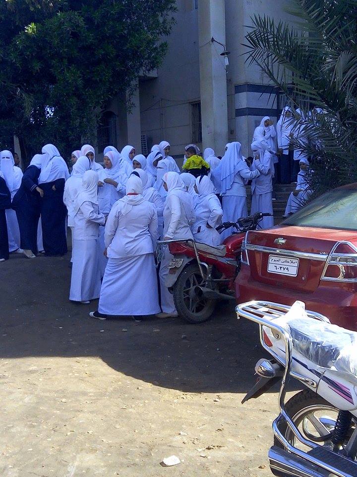  اضراب ممرضات مستشفى اهناسيا المركزى