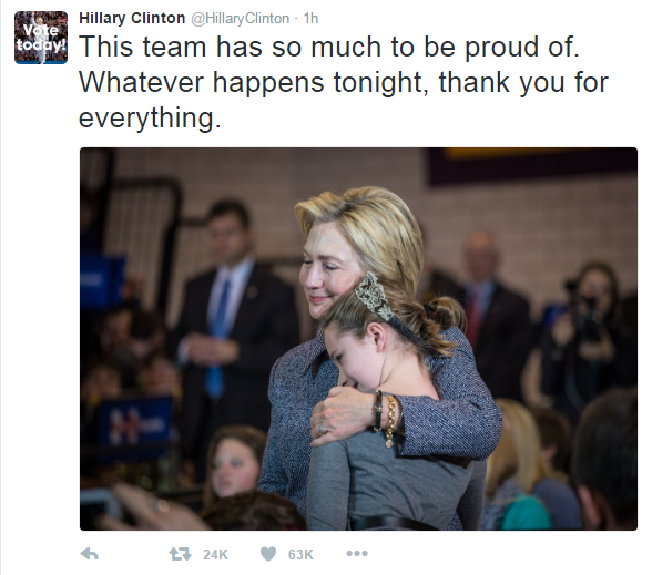 هيلاري تشكر فريق حملتها الانتخابية علي تويتر