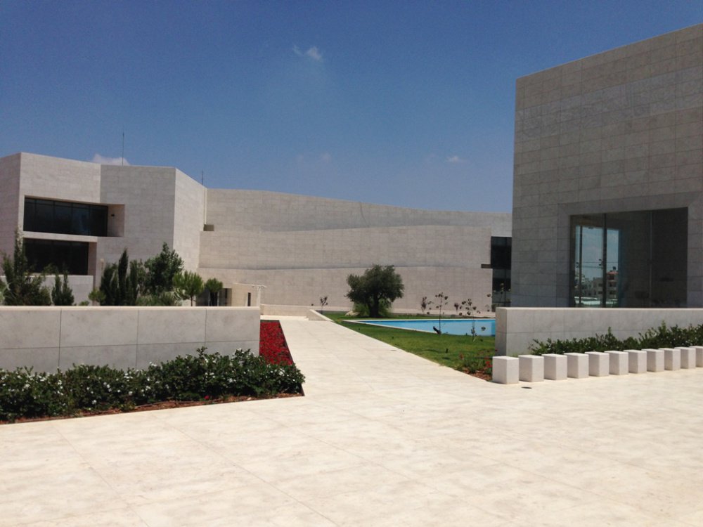 تأسيس متحف ياسرعرفات بتكلفة 7 ملايين دولار فى الضفة الغربية