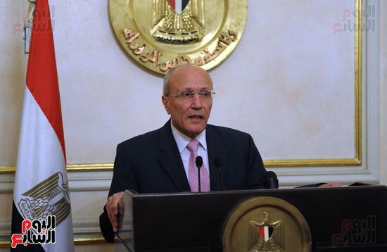  محمد العصار وزير الانتاج الحربى (1)