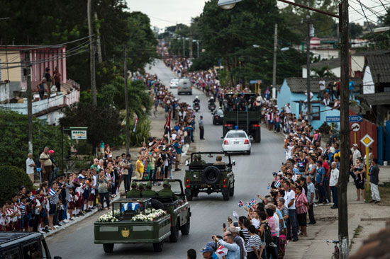 الموكب الجنائزى لفيدل كاسترو يعبر شوارع هافانا فى رحلة تستمر 4 أيام فى كوبا