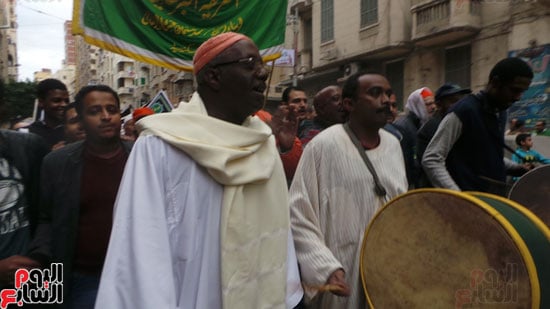 المشاركين بمسيرة الصوفية