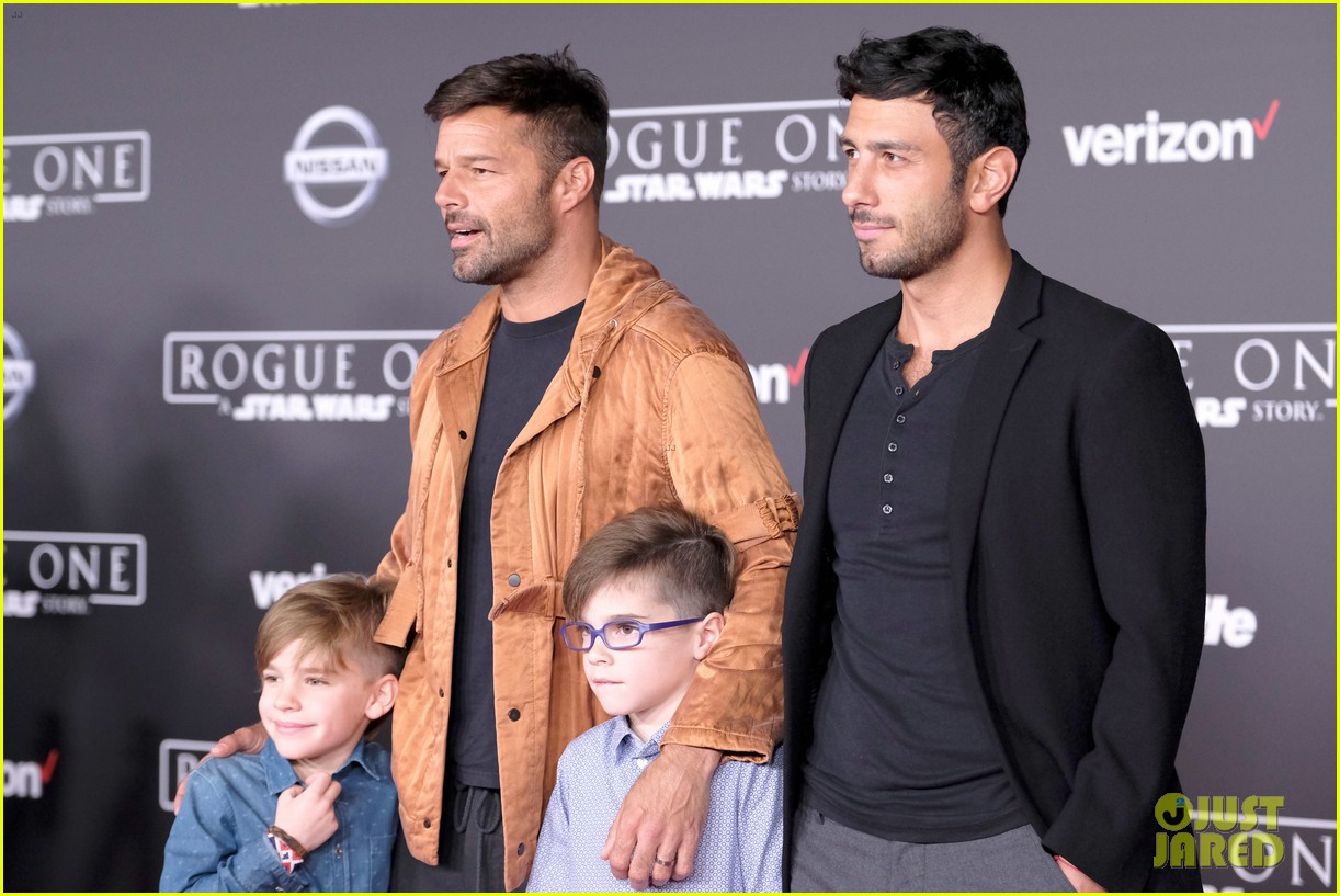 ricky-martin-jwan-sons-rogue-one-premiere-05