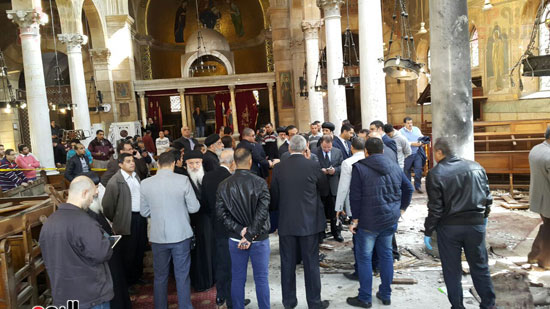 عدد من أعضاء مجلس النواب في مقر الكاتدرائية بالعباسية لتفقد الحادث