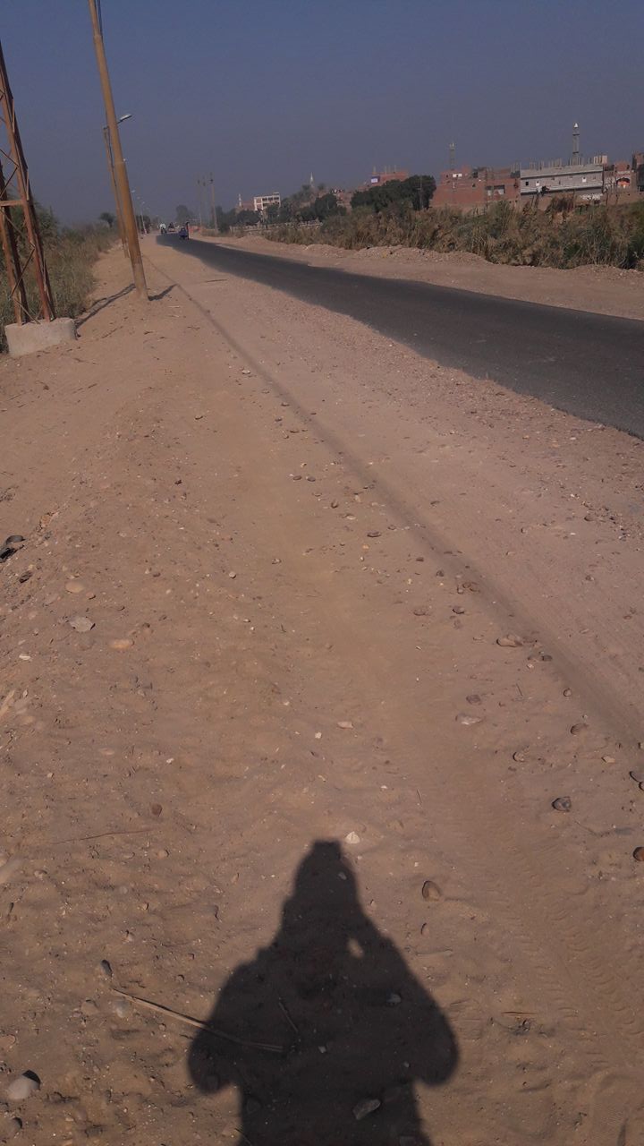 جانب من الطريق جانب من الطريق