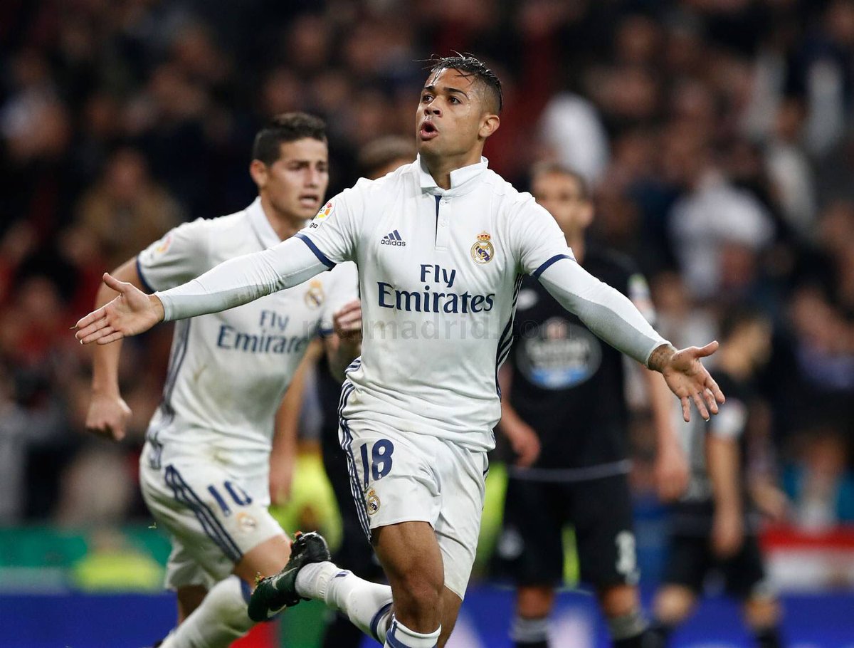 ماريانو دياز مهاجم ريال مدريد ماريانو دياز مهاجم ريال مدريد