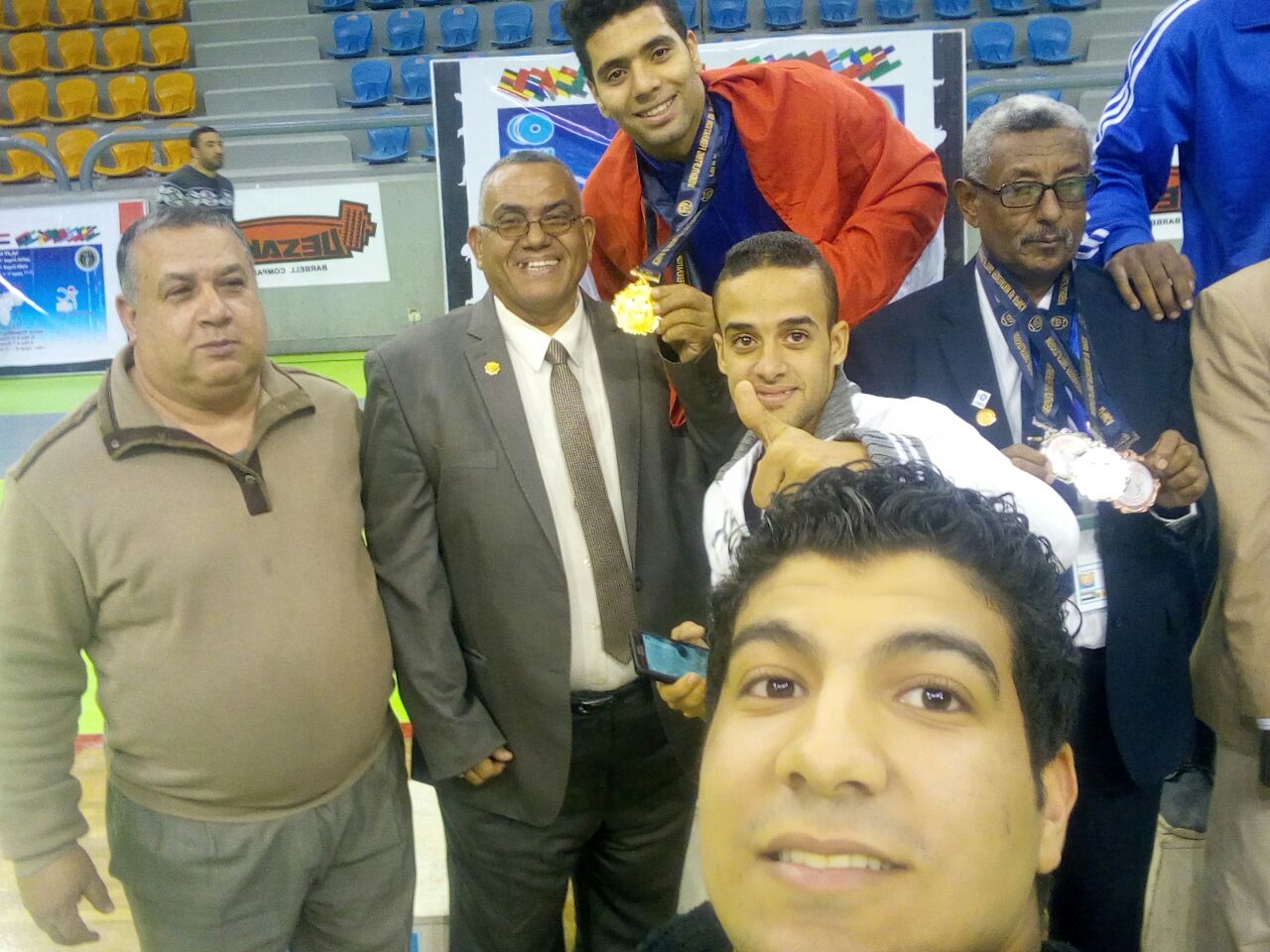 ذهبية رفع الاثقال