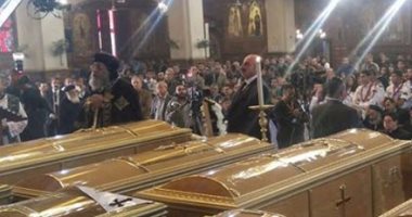 صورة من الصلاة على شهداء تفجير الكنيسة4 صورة من الصلاة على شهداء تفجير الكنيسة4