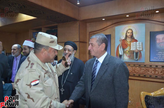 محافظ كفر الشيخ والمستشار العسكرى