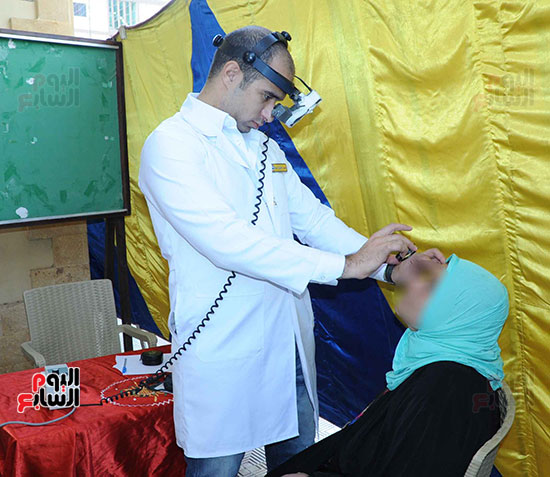  ضابط من الداخلية يشرف على توزيع الدواء