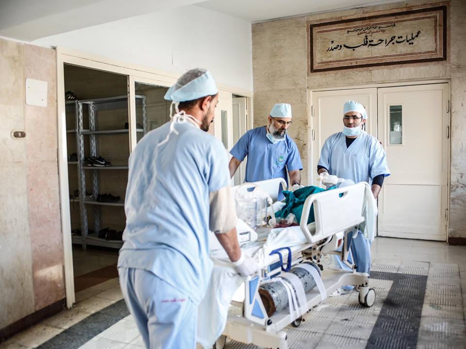 التجهيز لاجراء احدى العمليات التجهيز لاجراء احدى العمليات