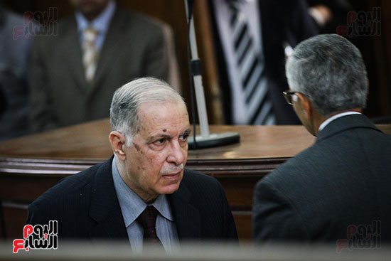 محاكمة وزير الداخلية الأسبق حبيب العادلى و12 موظفاً بالوزارة لاتهامهم بالاستيلاء على الاموال العامة (20)