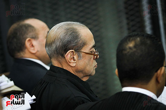 محاكمة وزير الداخلية الأسبق حبيب العادلى و12 موظفاً بالوزارة لاتهامهم بالاستيلاء على الاموال العامة (6)