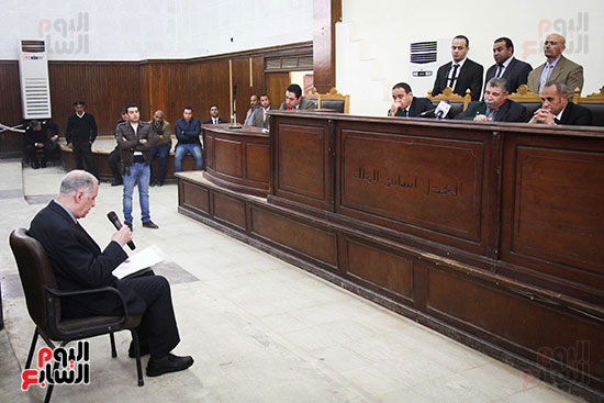 محاكمة وزير الداخلية الأسبق حبيب العادلى و12 موظفاً بالوزارة لاتهامهم بالاستيلاء على الاموال العامة (23)