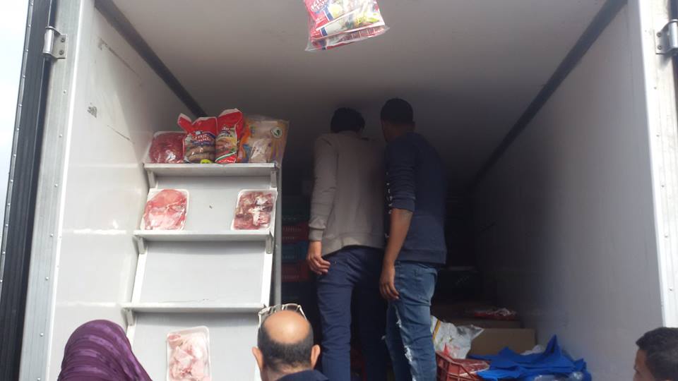 نائب محافظ القاهرةضبط سيارتين لبيع اللحوم الفاسدة أمام مسجد الفتح (3)
